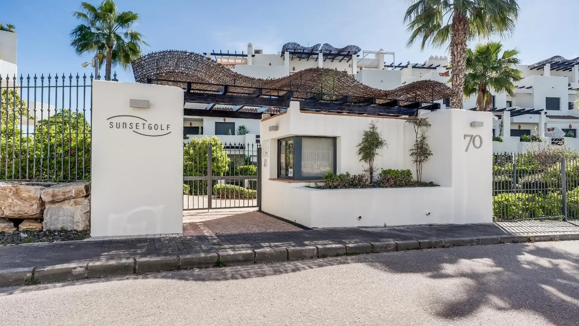 Sunset Golf Resort - With Pool And Parking Estepona 0*,  Spain